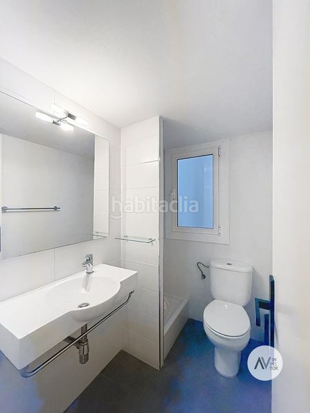 Foto 94e806a6-c09d-4f9f-b624-1c3ce4da4aa0. Pis amb calefacció a L´Antiga Esquerra de l´Eixample Barcelona