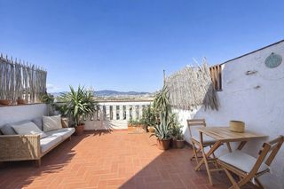 Ático  Ribera. Piso con terraza soleada junto al parque de la ciutadela