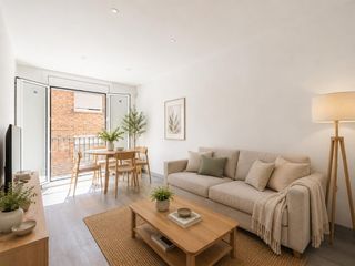 Apartament a Carrer REINA AMALIA