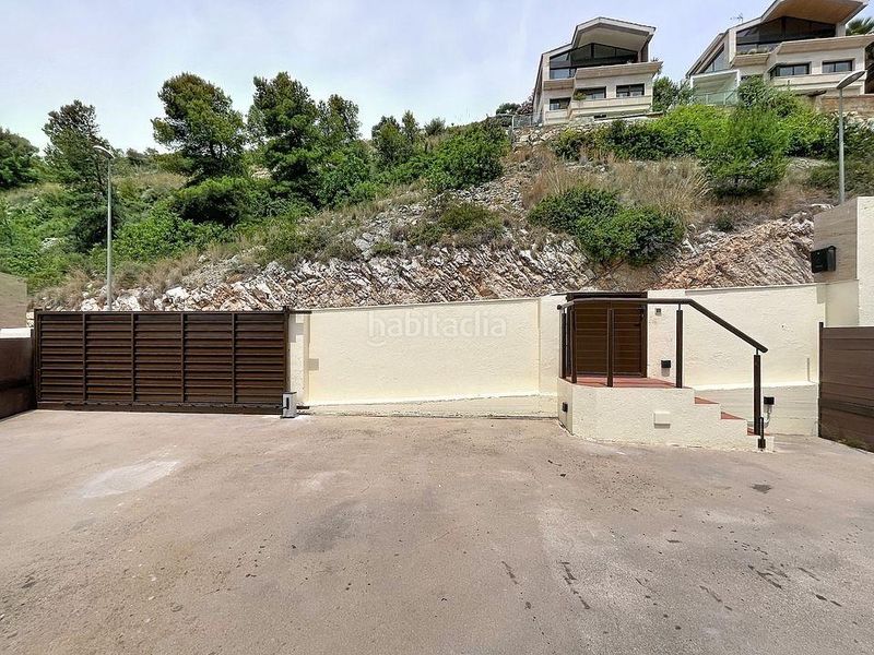 Foto 40dd60b2-8029-4cc3-b9b5-c1193f4b7e62. Casa amb calefacció aparcament piscina a Levantina - Montgavina - Quintmar Sitges