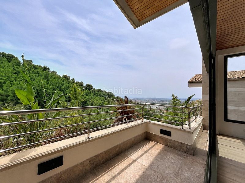 Foto 498e4e71-bbd1-4695-808f-eff7fe39c296. Casa amb calefacció aparcament piscina a Levantina - Montgavina - Quintmar Sitges