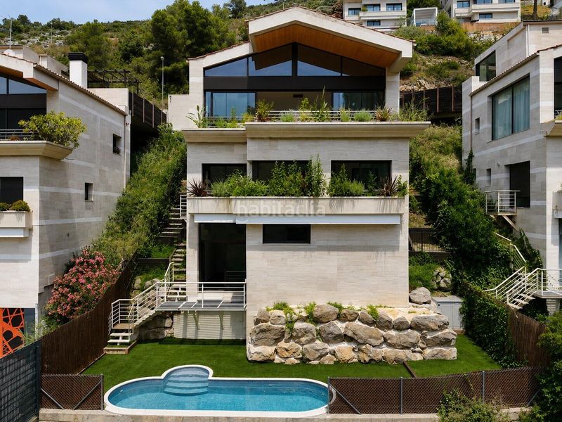 Foto 6008eaa8-d58a-486c-bf53-4ffac3b8f03f. Casa amb calefacció aparcament piscina a Levantina - Montgavina - Quintmar Sitges