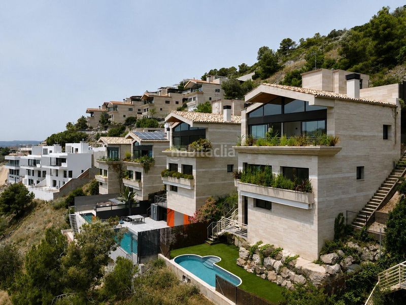 Foto 7d19a81c-b36c-4a72-b366-efa7367fc5e5. Casa amb calefacció aparcament piscina a Levantina - Montgavina - Quintmar Sitges