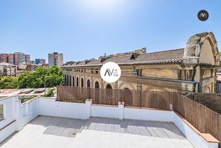 Appartement  Carrer jocs florals. Piso en venta en la calle dels jocs florals