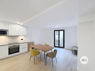 Apartamento  Carrer riera baixa. Piso recién reformado con terraza de 40 m2 y vistas espectacular