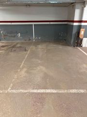 Aparcament cotxe a Carrer del doctor letamendi 98. Parking coche mediano