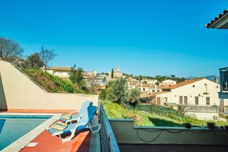 Casa adosada  Carrer jaume i. Espectacular casa todo exterior