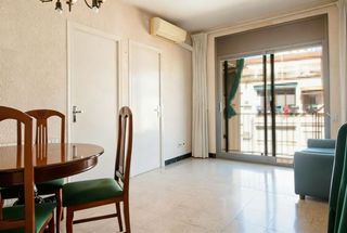 Pis  Carrer de llu�s sagnier. Piso luminoso en lluis sagnier