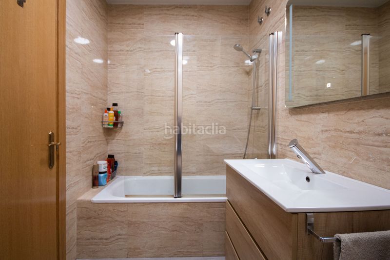 Foto d8c7d881-8224-489e-a48d-f8d5b720d5fa. Pis amb calefacció a Bon Pastor Barcelona