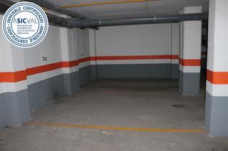 Parking coche en Parc Central. Tenemos a tu disposición una magnifica plaza de parking situada