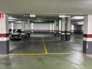 Parking voiture à Avenida rey juan carlos i 3. Plazas de garaje en avda juan carlos i de torrentdisponemos de v