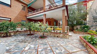 Casa a Zona la Ermita. Buscas una propiedad única en torrent? esta es tu oportunidad!!!