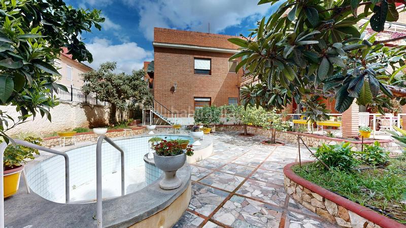 Foto 31bbe5d6-85b5-44c4-866f-8376639bbf51. House with pool in Zona la Ermita Torrent