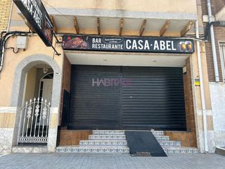 Business premise in Monserrat. Local en montserrat