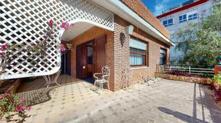 Terreno residencial en Zona la Ermita. Si eres inversor promotor,  te ofrecemos una parcela en calle go