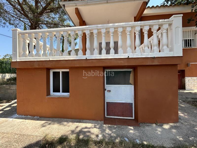 Foto 1bfd6342-a633-4357-b5fd-7dbac9fc213f. Casa chalet independiente en montserratdescubre tu nuevo hogar en este magnífico chalet urbano, con una parcela de 1.400m2 y 167m2 cons en Monserrat