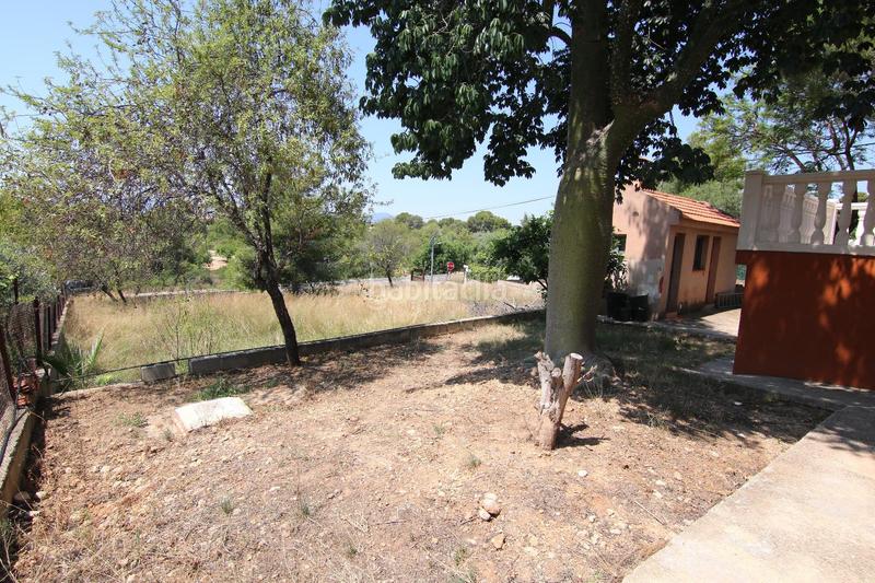 Foto 1d3f0768-fa66-4e5e-9e91-e1ccb8aba7a0. Casa chalet independiente en montserratdescubre tu nuevo hogar en este magnífico chalet urbano, con una parcela de 1.400m2 y 167m2 cons en Monserrat