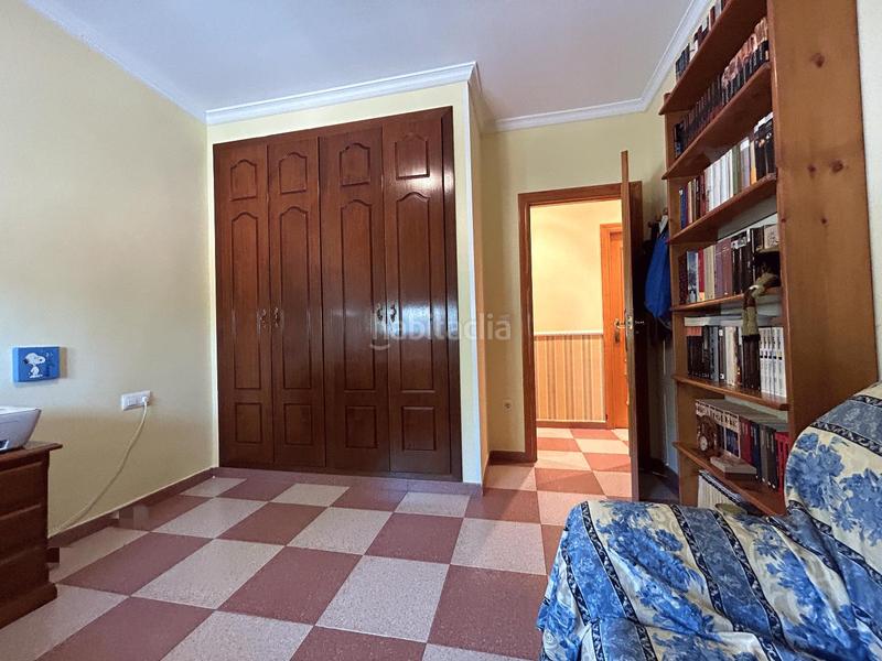 Foto 4964be30-0d9b-4d72-949b-11dd33671af1. Casa chalet independiente en montserratdescubre tu nuevo hogar en este magnífico chalet urbano, con una parcela de 1.400m2 y 167m2 cons en Monserrat
