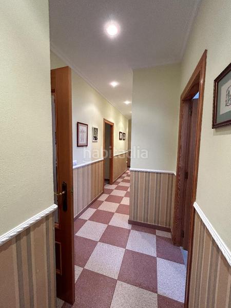 Foto dfa12ed8-188f-439f-9d9e-eaba19f8bc7f. Casa chalet independiente en montserratdescubre tu nuevo hogar en este magnífico chalet urbano, con una parcela de 1.400m2 y 167m2 cons en Monserrat