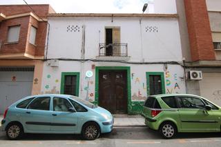 Casa bifamiliare in Zona la Ermita. Casa para reforma total, anteriormente se utilizó para local de