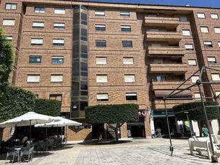 Rent Office space in Zona Avenida al Vedat. Buscas oficinas bien situadas y amplias? quieres tener tu negoci