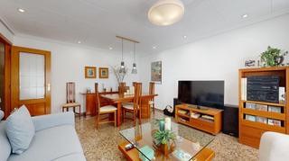 Appartement à Metro - Auditorio. Buscas vivir en un piso en paiporta con plaza de garaje y traste