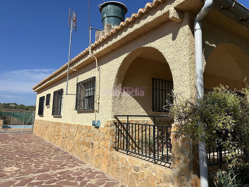 Foto c0186708-dd79-4493-a837-cf78ec339e58. Finca rústica a Monte Real Torrent