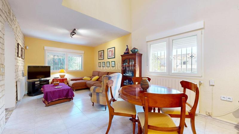 Foto ce744b8b-9bf8-4fa4-9abd-391f517a8947. Maison avec piscine dans Sierra Perenchiza-Cumbres de Calicanto-Sto Domingo Chiva