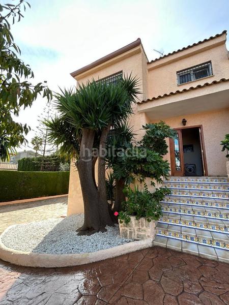 Foto f6241784-b9b1-47f6-994d-2bd5001eb550. Maison avec piscine dans Sierra Perenchiza-Cumbres de Calicanto-Sto Domingo Chiva