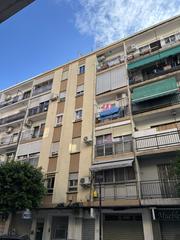 Appartamento in Cardenal Benlloch. Oportunidad de inversión en ubicación privilegiada de mislatapre