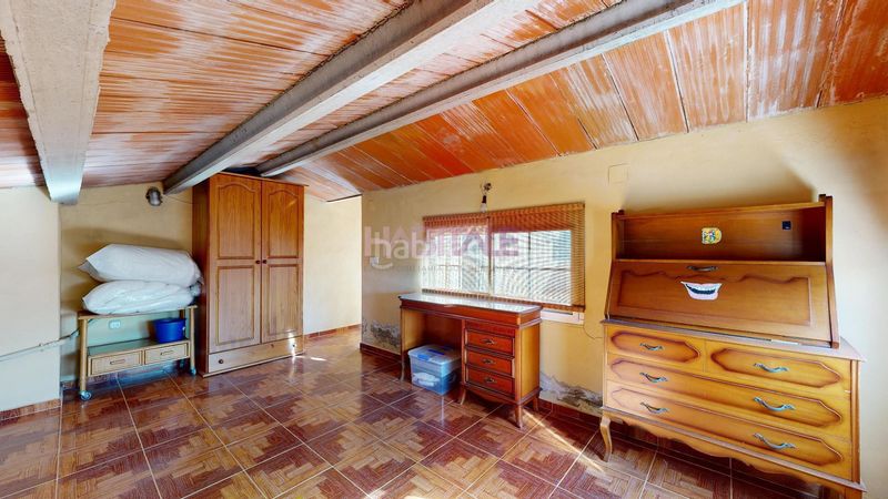 Foto 2f985d85-d26f-495c-82bb-845007d6316e. Casa amb piscina a Monserrat