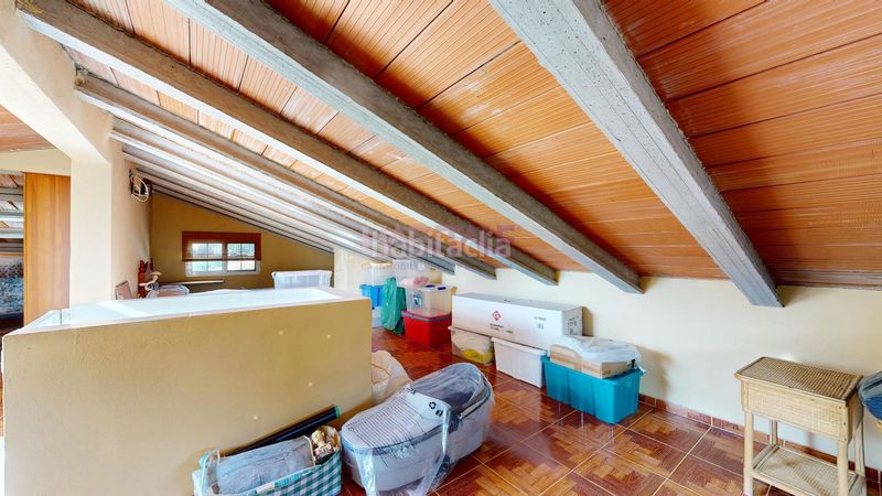 Foto 40768579-7815-4a7e-a3b9-eb18e3ad0215. Casa amb piscina a Monserrat