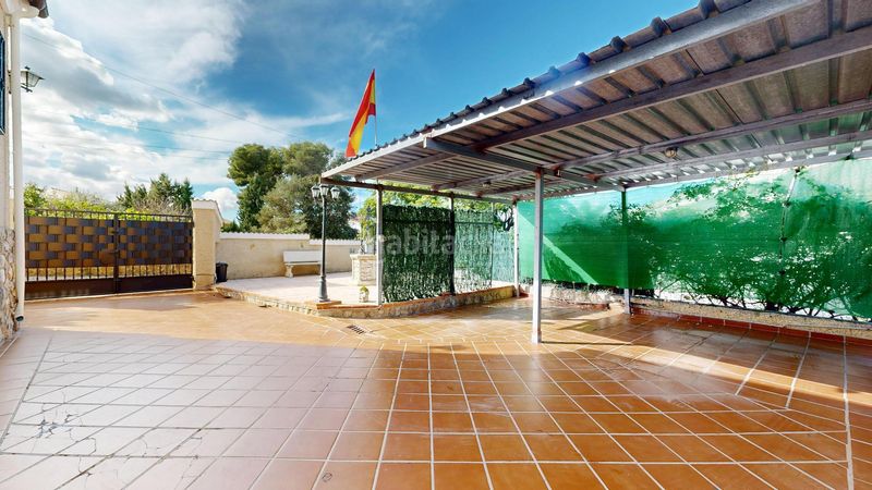 Foto 6f71a8f7-cc27-4227-a8cf-98cda762d616. Casa amb piscina a Monserrat