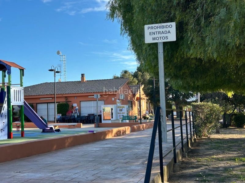 Foto 94815c15-26a9-4871-821e-0923a6ccb9bf. Casa amb piscina a Monserrat