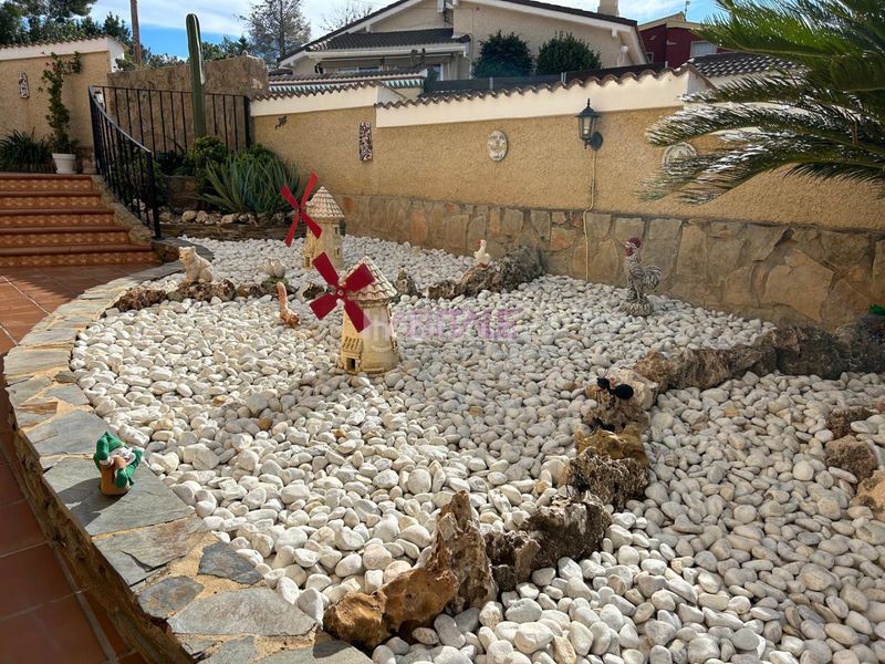 Foto b0cab9e4-fa17-442f-94ca-a4381d93fda1. Casa amb piscina a Monserrat