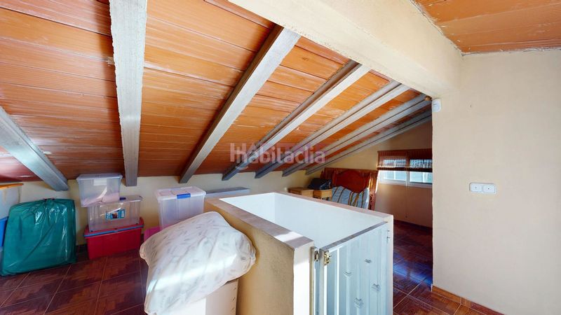 Foto cd8e53ee-aef8-4e26-ac28-ab316c98a19f. Casa amb piscina a Monserrat
