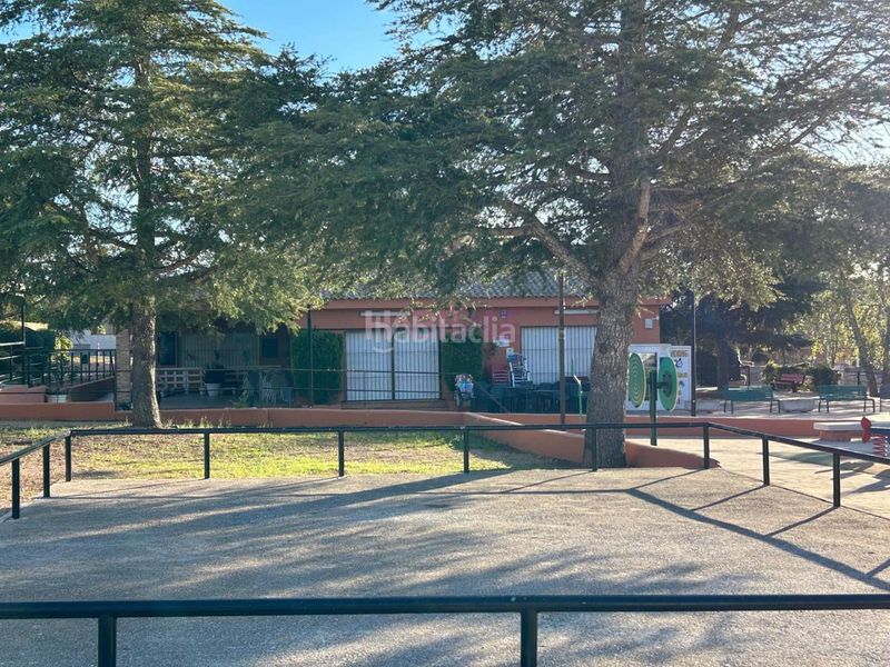 Foto f597cc96-5813-459f-b2e4-b2cc8508c139. Casa amb piscina a Monserrat