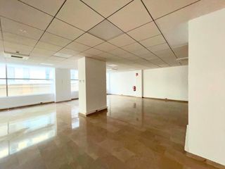 Miete Büro in Parc Central. Alquiler de oficina en parc central