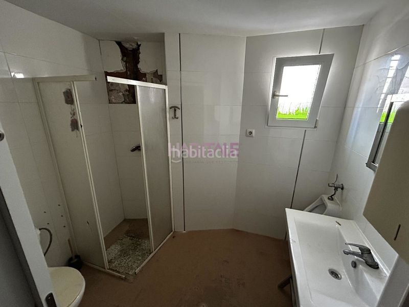 Foto 620d7131-2e96-46aa-8bc2-b16842a54e52. Local comercial a Alaquàs