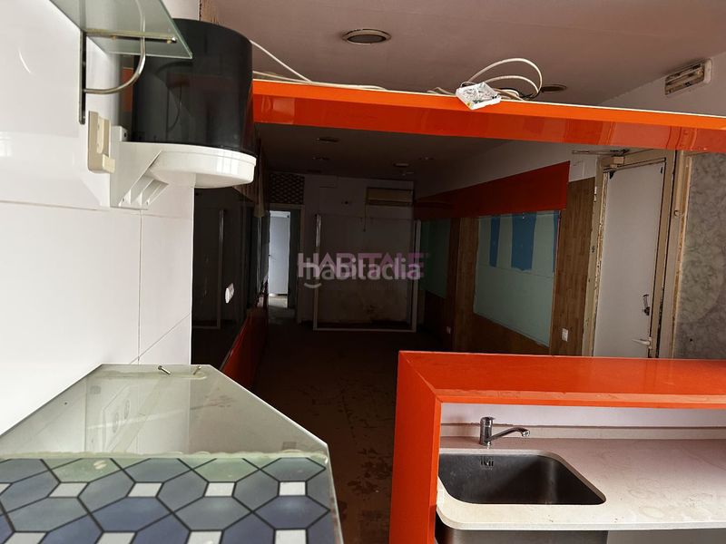 Foto fce7c322-30c6-4cb3-b7be-7a4dbb2283a7. Local comercial a Alaquàs
