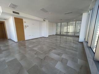 Rent Office space in Parc Central. Alquiler de oficina en parc central