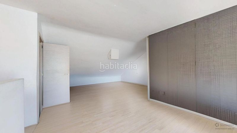 Foto 38ba955c-f3a6-4fc8-8504-f630ba62020d. Àtic a Marxalenes Valencia