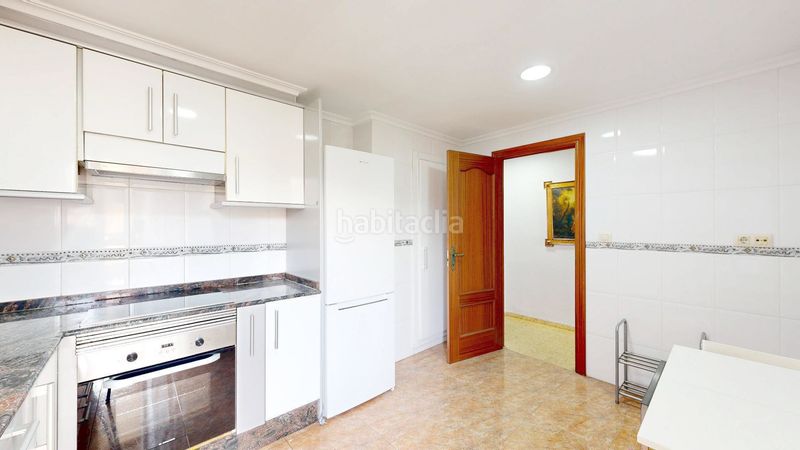Foto 554345c3-c7d6-40c0-a433-ac0c47e5d9ad. Pis a Zona Avenida al Vedat Torrent