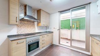 Appartement à Monserrat. Piso con garaje y traster en montserrat