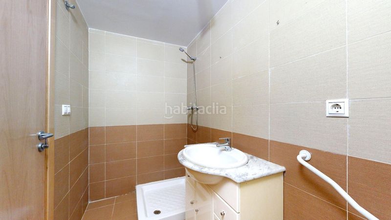 Foto e2de3535-1661-464d-9b10-effe3d0c167c. Pis a Monserrat