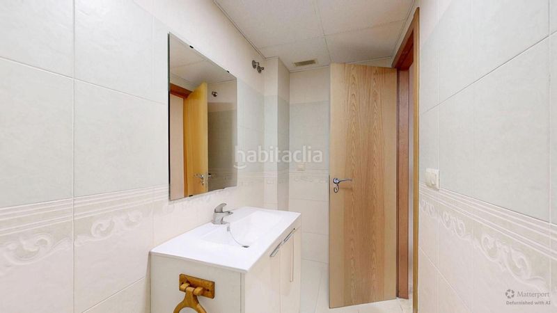 Foto 3ef28abf-d9e4-4995-b9ea-535c985f47a2. Pis a Monserrat