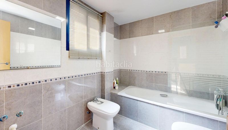 Foto 42782f35-c905-4c34-bf59-6cd00161e5bf. Pis a Monserrat