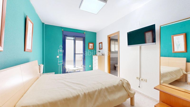 Foto ac9f4b1f-096c-42fe-8bcc-924fe7bf6f55. Pis a Monserrat