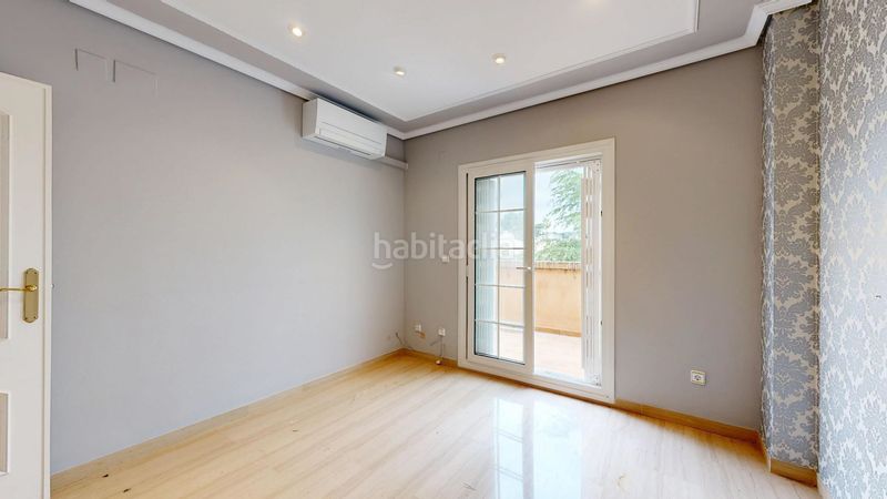 Foto 0f8563d6-36be-450f-8a3d-55224db41864. Casa amb piscina a Zona Avenida Alta - Auditorio Torrent
