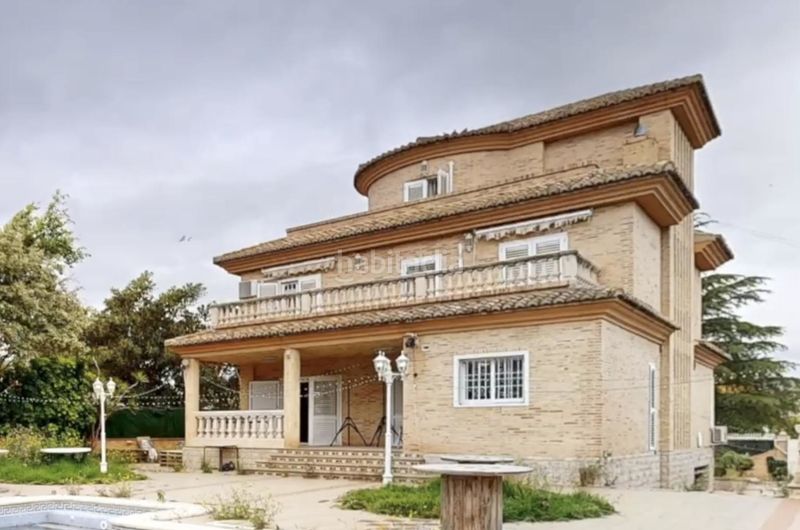 Foto 43ff8861-85c2-4354-9b97-86f8bbbe5d71. Casa amb piscina a Zona Avenida Alta - Auditorio Torrent